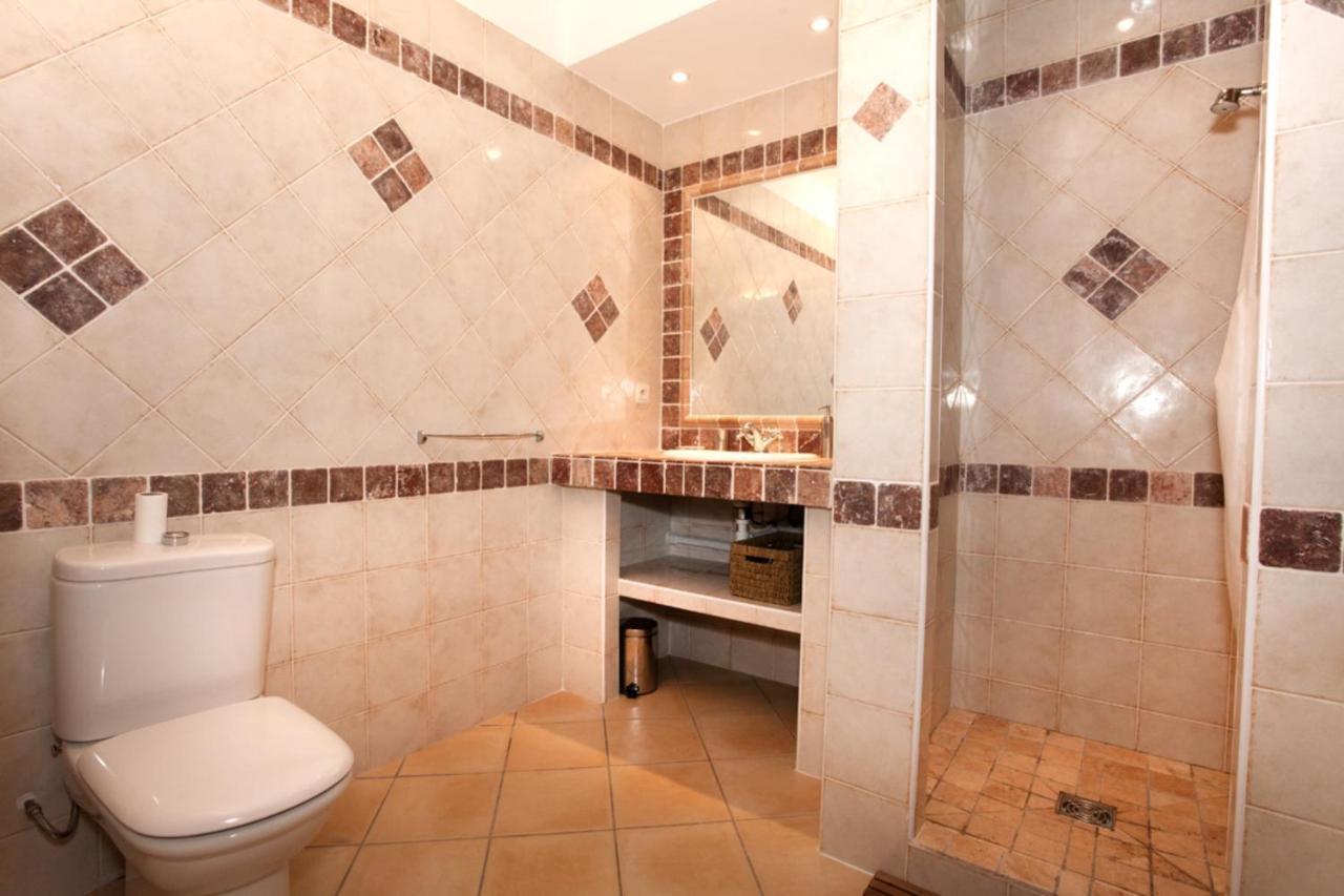 Campu Latinu Apartment Lama Bagian luar foto