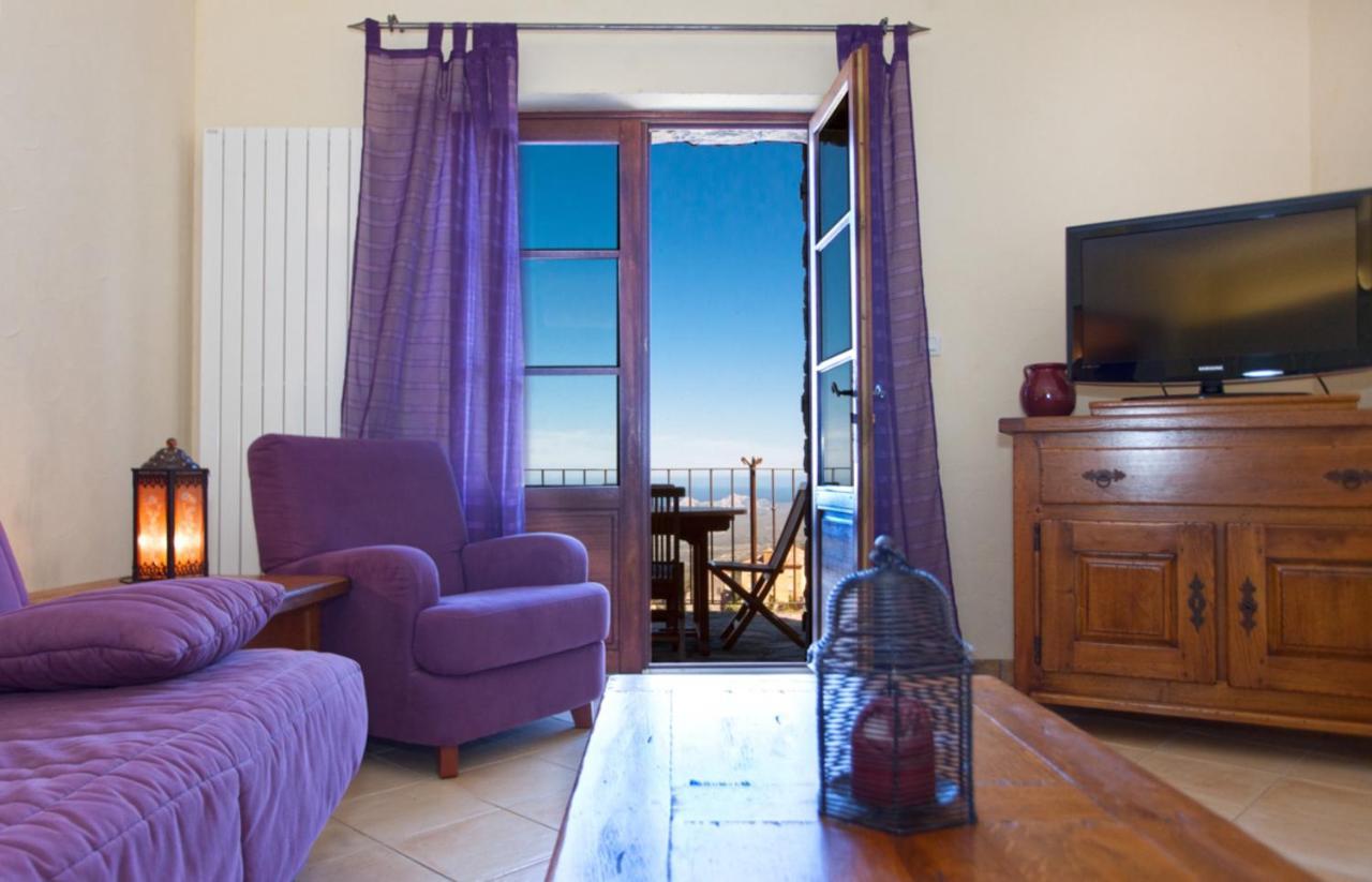 Campu Latinu Apartment Lama Bagian luar foto