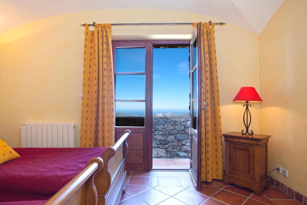 Campu Latinu Apartment Lama Bagian luar foto
